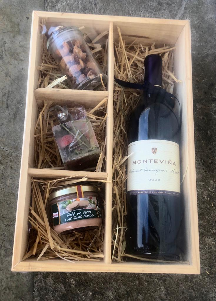 Montevina Cabernet Sauvignon-Merlot Gift Box